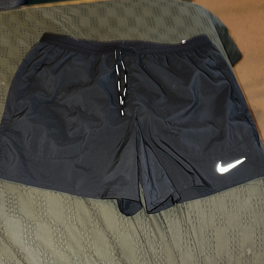 Nike Flex Stride
Men's 5" 2-In-1 Running Short